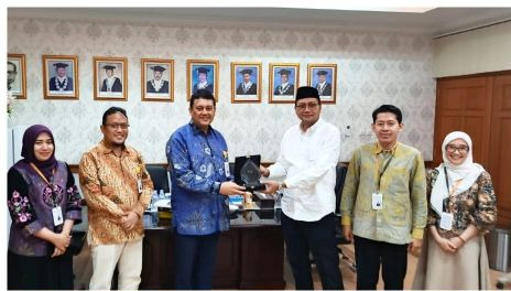 Kunjungi Jawa Timur, Direktur Utama KB Bank Syariah A. Iwan Ch Perkuat Sinergi di Surabaya